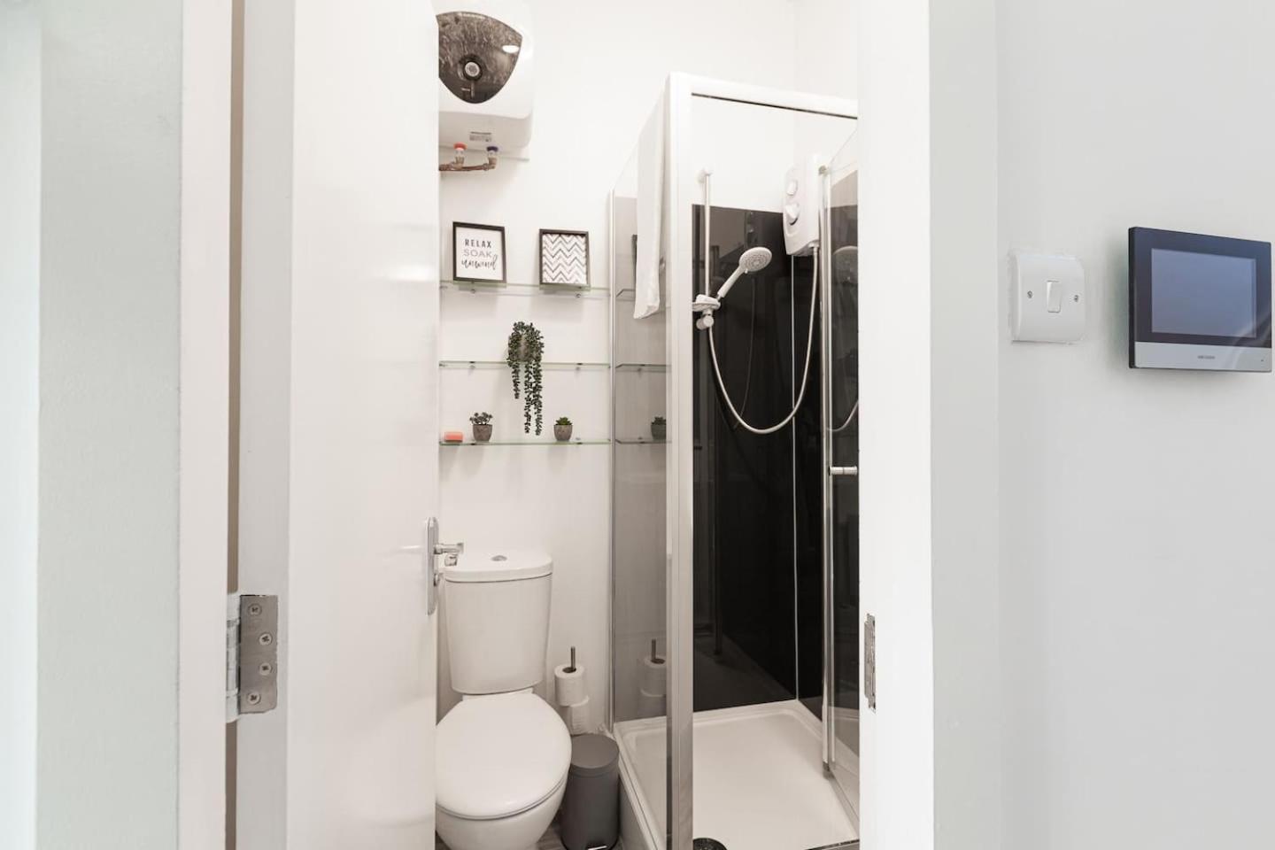 לונדון Trendy And Spacious Studio Near Notting Hill 1 מראה חיצוני תמונה